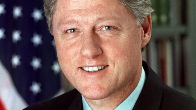 Official portrait of Bill Clinton